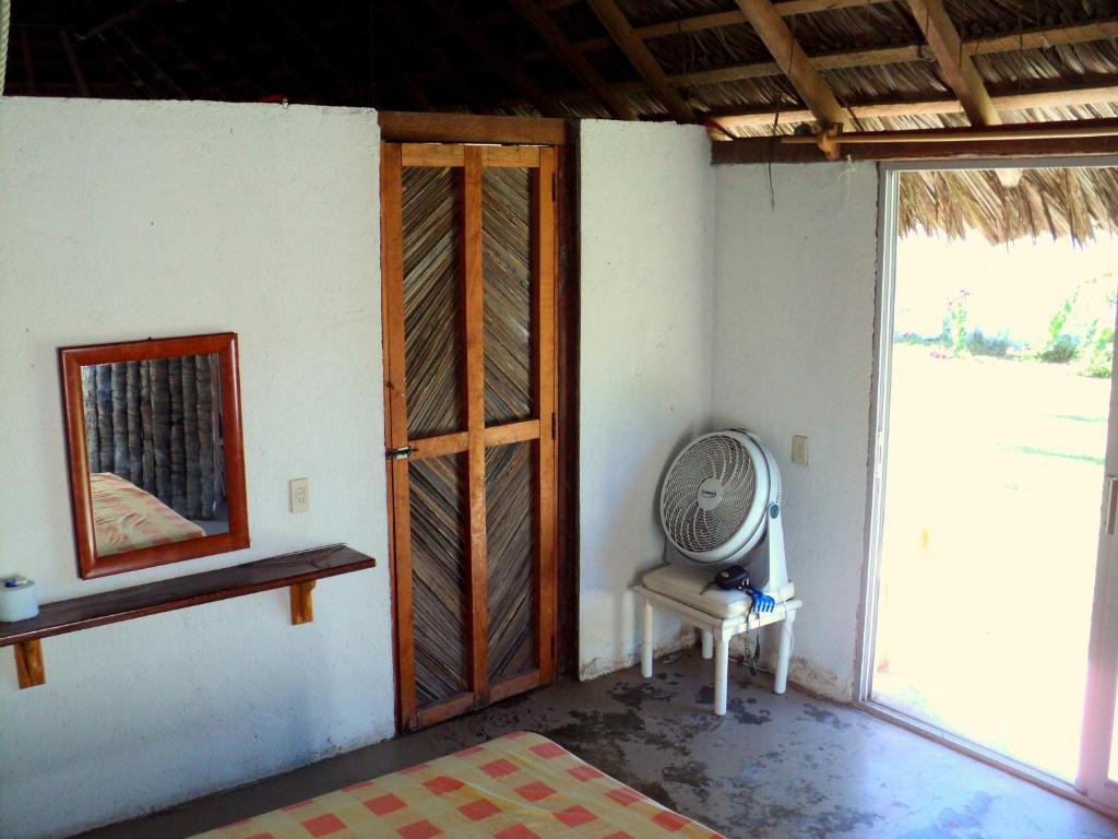 Cabanas Pie De La Cuesta Hotel Coyuca Bilik gambar